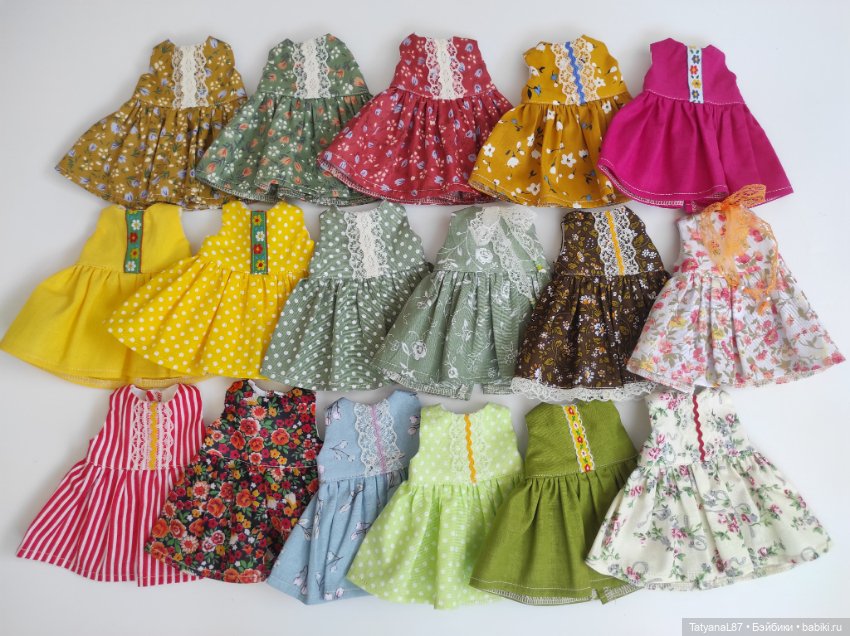 Платья на кукол СССР и современных