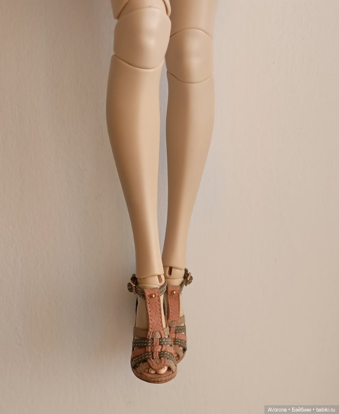 Босоножки трёхцветные, высокий каблук, плетение (фото 4)