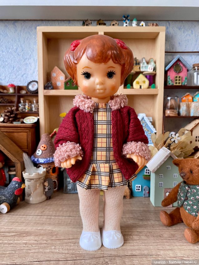 Юля киевской фабрики "Победа" в аутфите