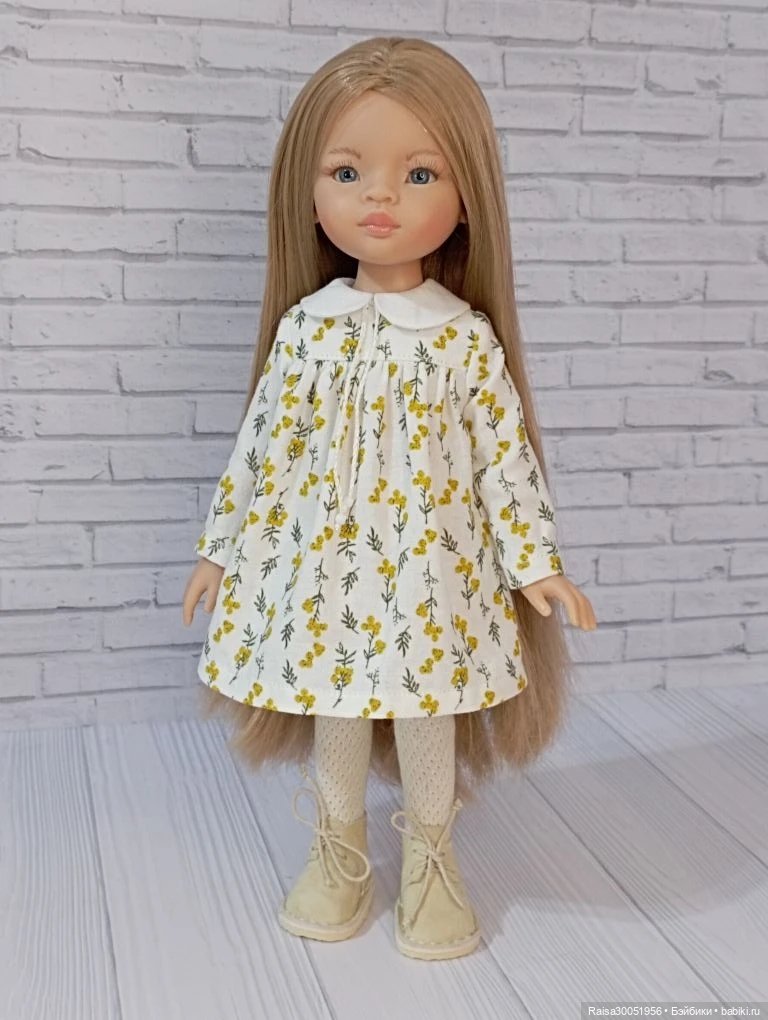 Пальто,платье , берет, чулочки , сумочка для кукол Паола Рейна 32-34 см