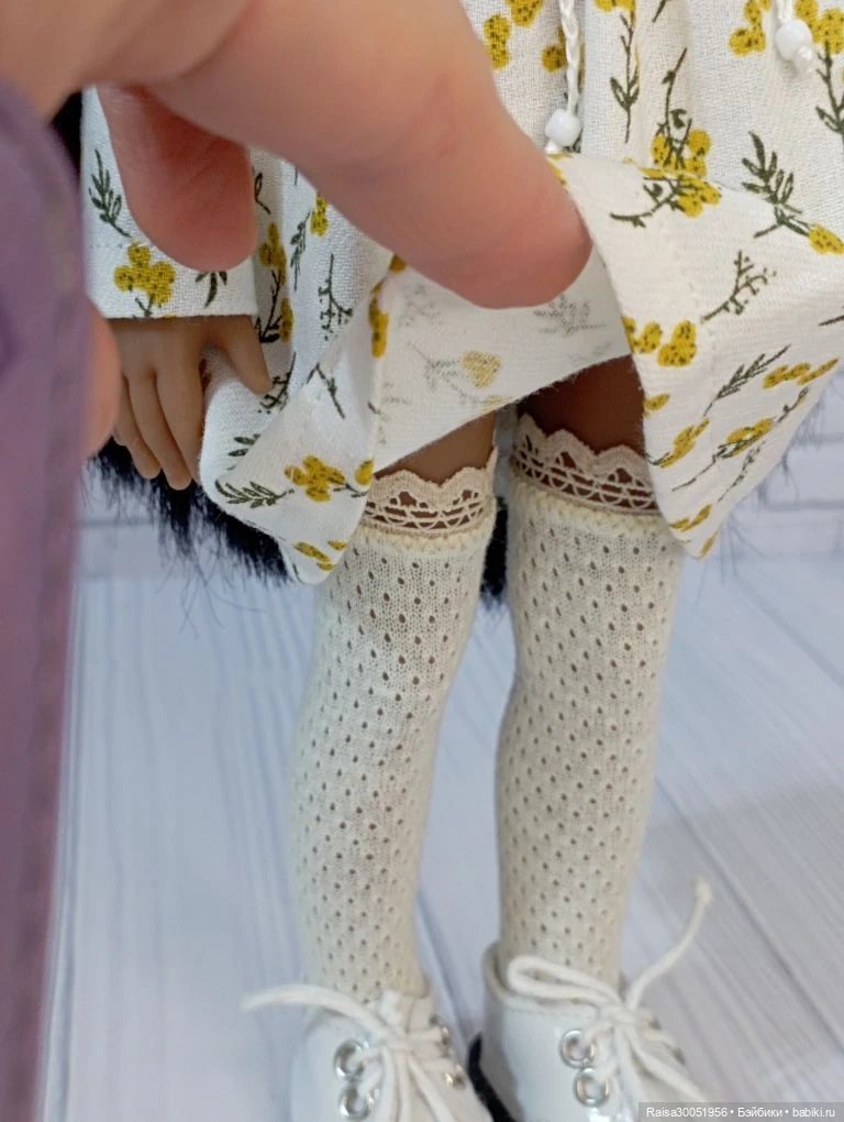 Пальто,платье , берет, чулочки , сумочка для кукол Паола Рейна 32-34 см (фото 5)