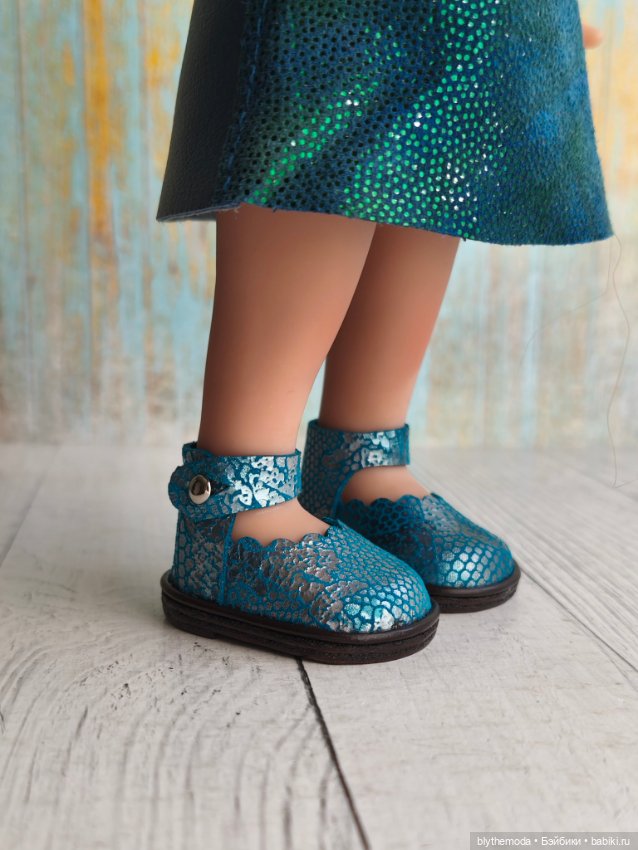 Босоножки для куклы Мини Nines D'Onil MIA (Мия) 23 см (фото 5)