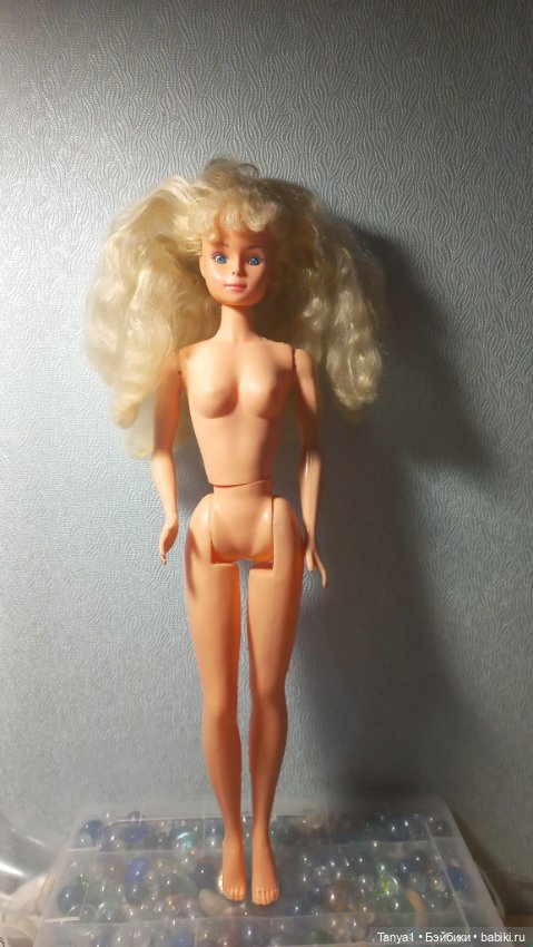 Барбиобразная куколка 90х годов - Бетти 45 см