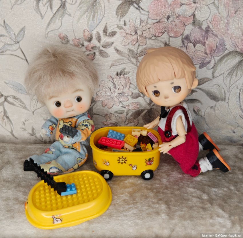 Контейнер с микроконструктором (фото 2)