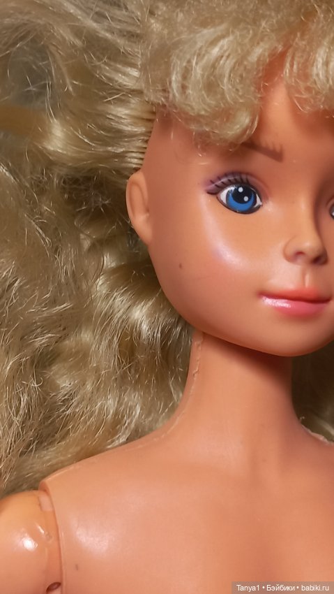 Барбиобразная куколка 90х годов - Бетти 45 см (фото 6)