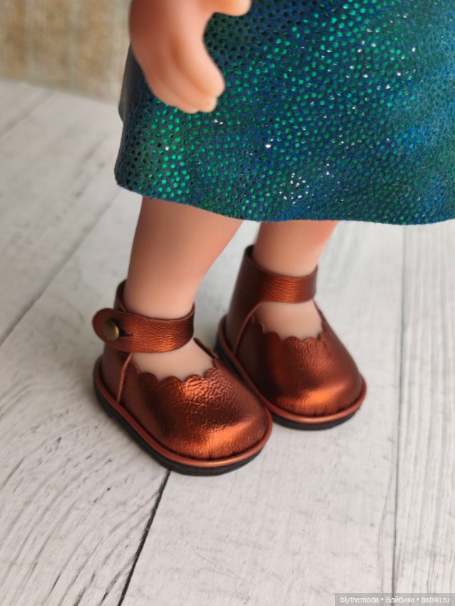 Босоножки для куклы Мини Nines D'Onil MIA (Мия) 23 см (фото 4)