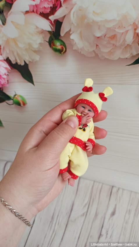 Силиконовая малышка 11 см