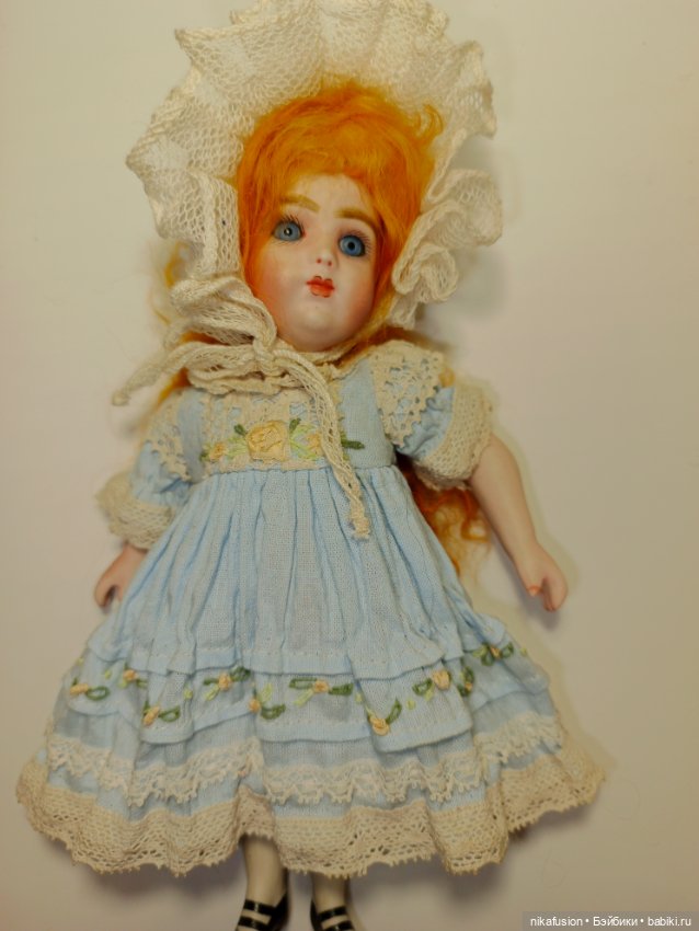 Платье и чепчик на антикварную или винтажную куклу рост 18+-2 см (фото 2)