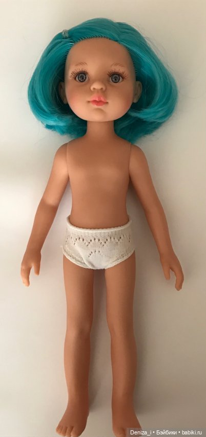 Паола Рейна Ньевес молд Карла