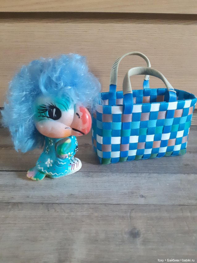 Корзинка и попугай Кеша — Винтажные куклы и игрушки детства