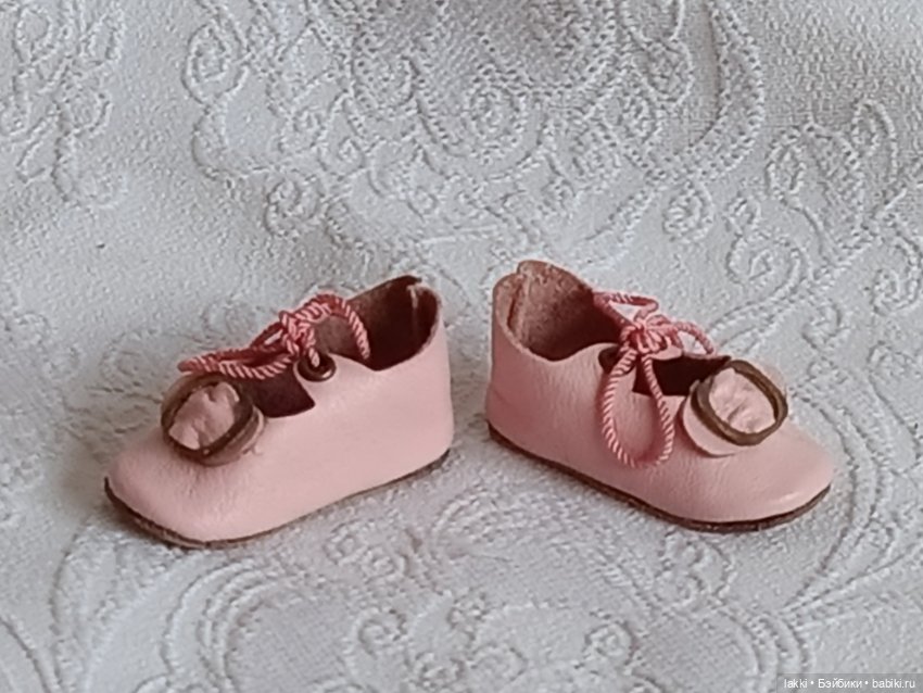 Туфельки для антикварной куклы