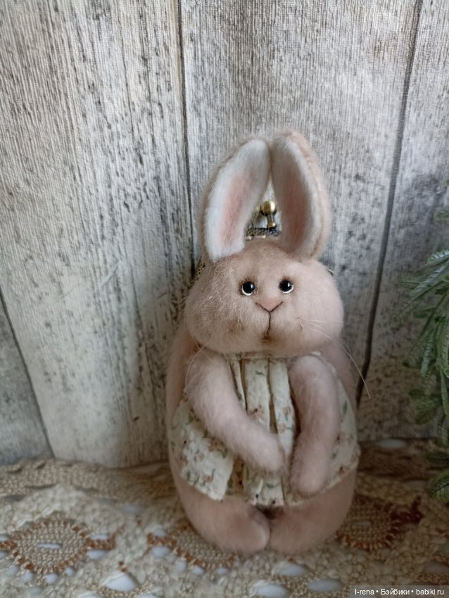 Зайка с фермуаром — Авторские игрушки (фото 2)