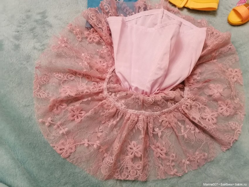 Аутфит от Джунипер, Руби Ред 37 см (фото 9)