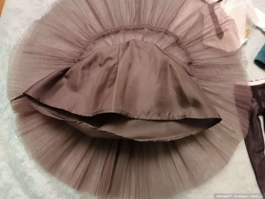 Аутфит от Сейдж 1, Руби Ред 37 см (фото 6)