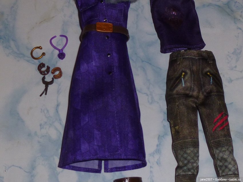 Редкий полный аутфит Disney Zombies 4: Dawn Of The Vampires Willa Lykensen (размер Barbie) (фото 4)