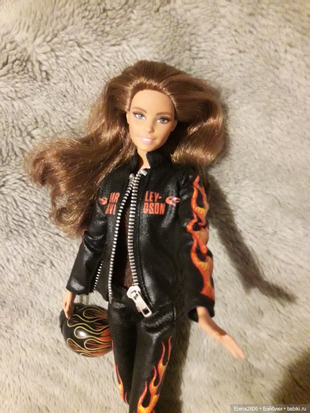 Barbie Holiday 2016 Барби Холидэй праздничная (фото 2)
