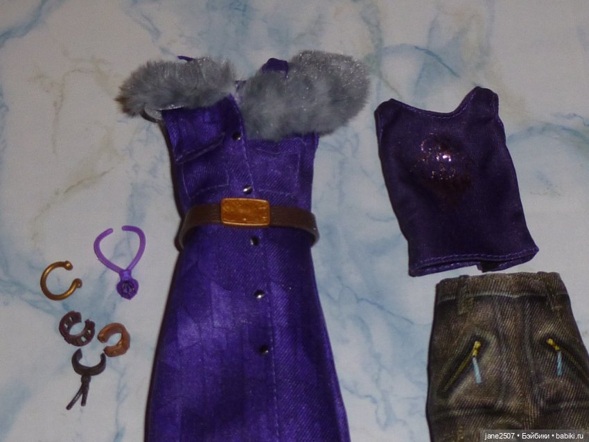 Редкий полный аутфит Disney Zombies 4: Dawn Of The Vampires Willa Lykensen (размер Barbie) (фото 3)