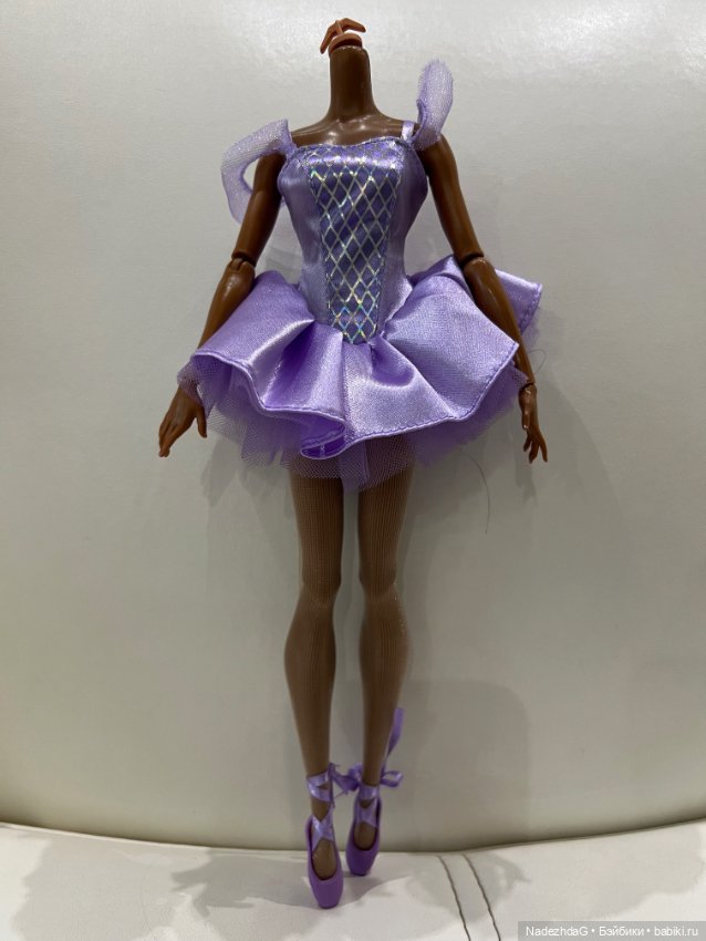 Тело Барби Одиль в аутфите (фото 2)