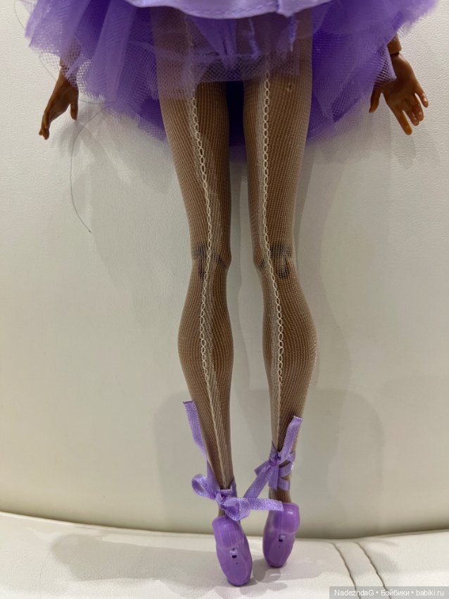 Тело Барби Одиль в аутфите (фото 8)