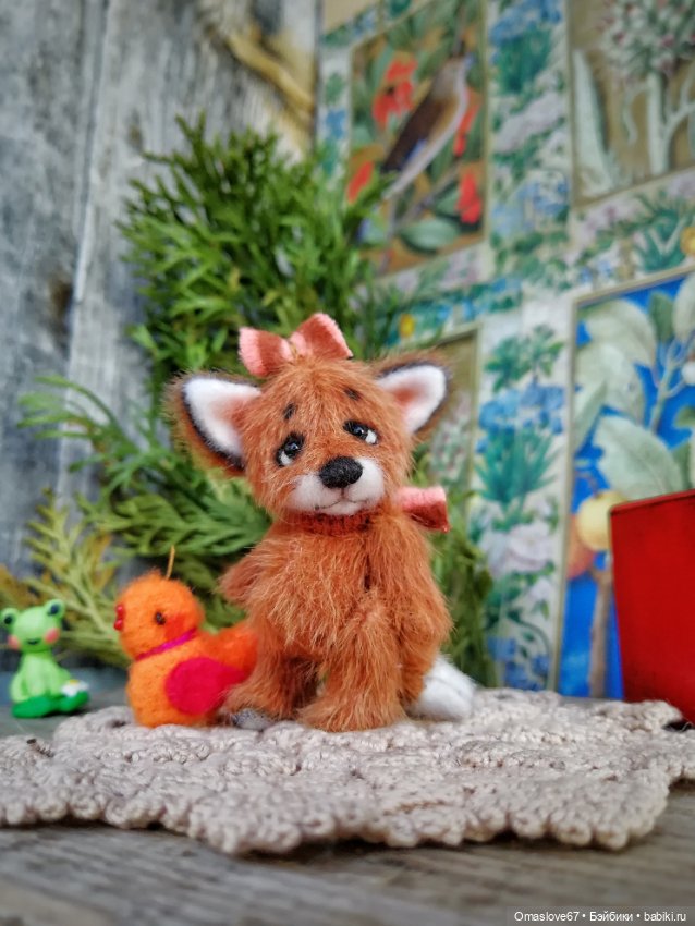 Мини лисик девочка с цыпой