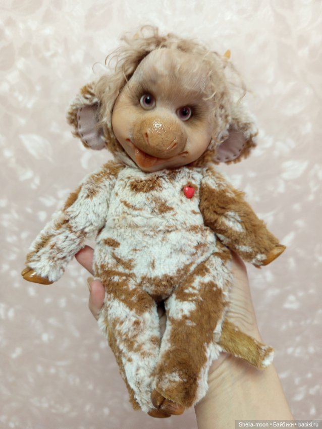 Авторская игрушка Тупогубенький бычок (фото 2)