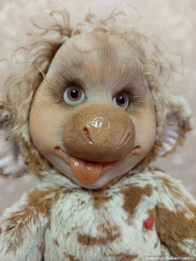 Авторская игрушка Тупогубенький бычок (фото 5)