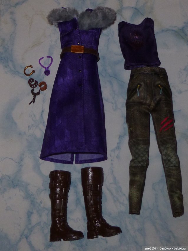 Редкий полный аутфит Disney Zombies 4: Dawn Of The Vampires Willa Lykensen (размер Barbie) (фото 6)