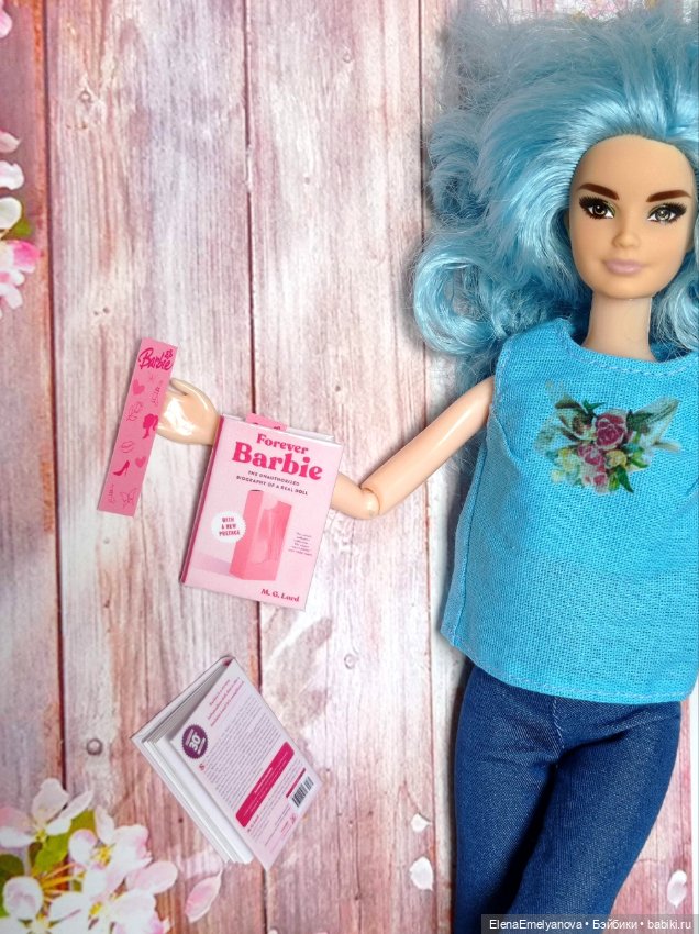 Книга "Barbie" 37 х 26 мм (фото 2)