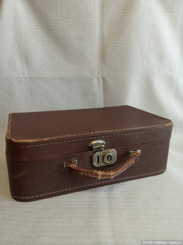 Маленький винтажный чемоданчик (фото 3)