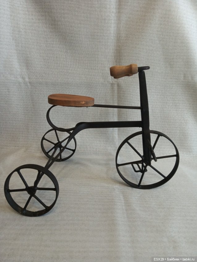 Винтажный велосипед — Аксессуары для кукольных фотосессий (фото 4)