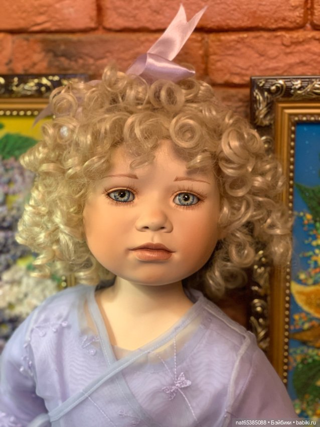 Кукла фарфоровая коллекционная