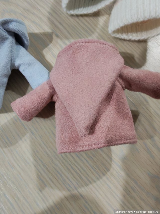 Пальто на кукол формата пукифи/лати (фото 2)