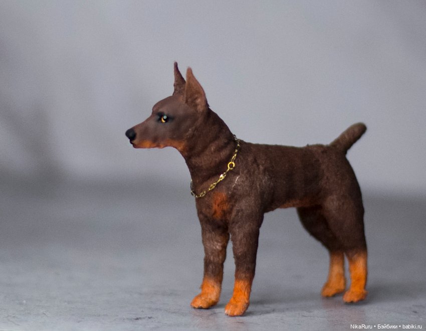 Доберман собака для Барби формат 1/6 в смешанной технике (фото 3)