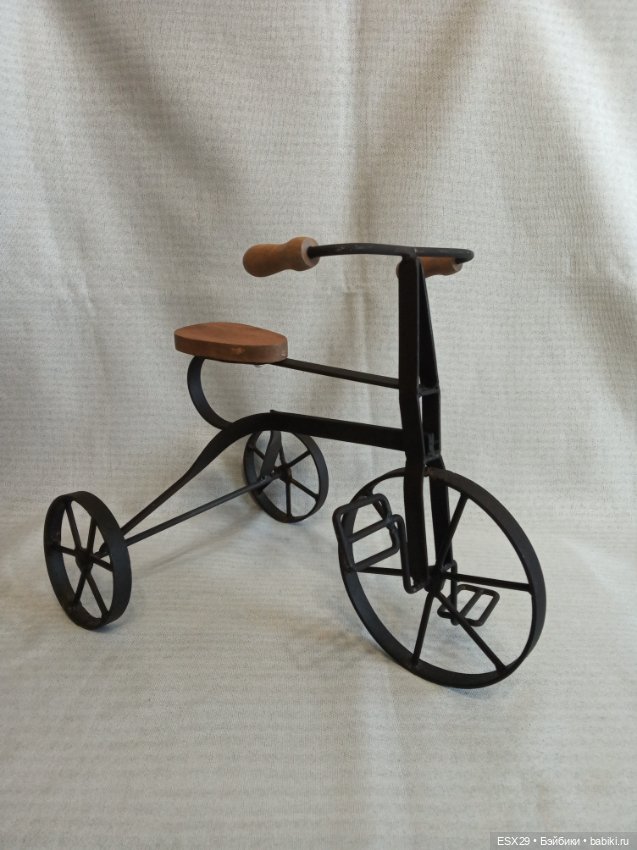 Винтажный велосипед — Аксессуары для кукольных фотосессий (фото 5)