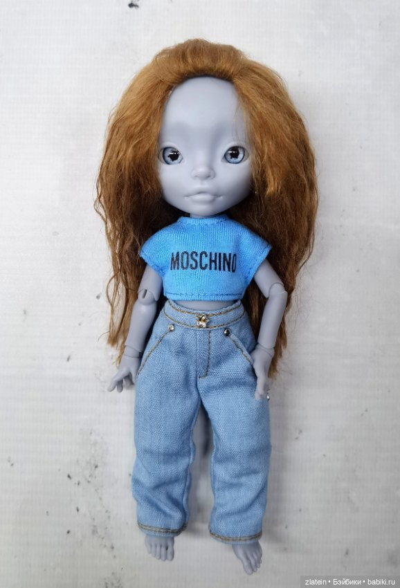 Джинсы и топ для Кнопки Марии Жуковой 16 см