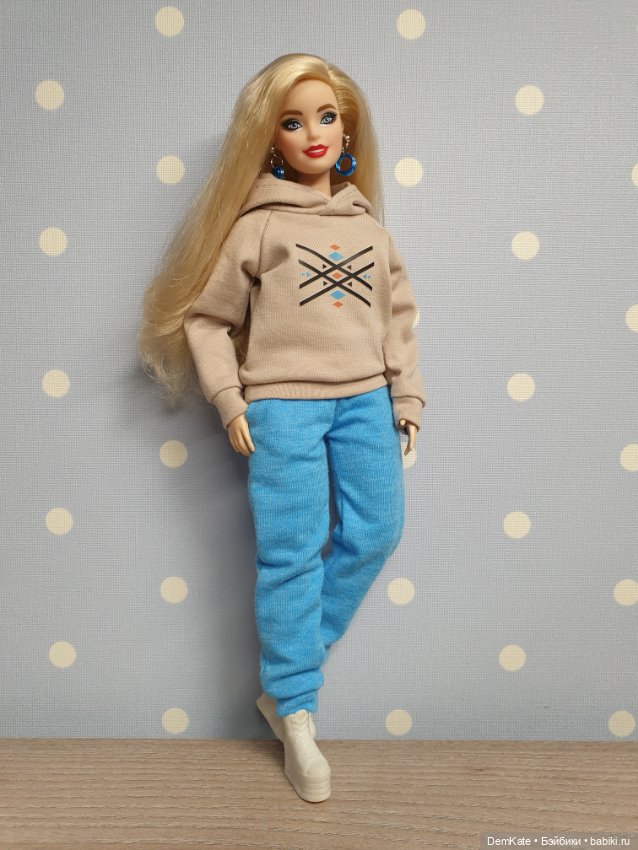 Комплект на Барби пышку — Одежда для кукол (фото 2)