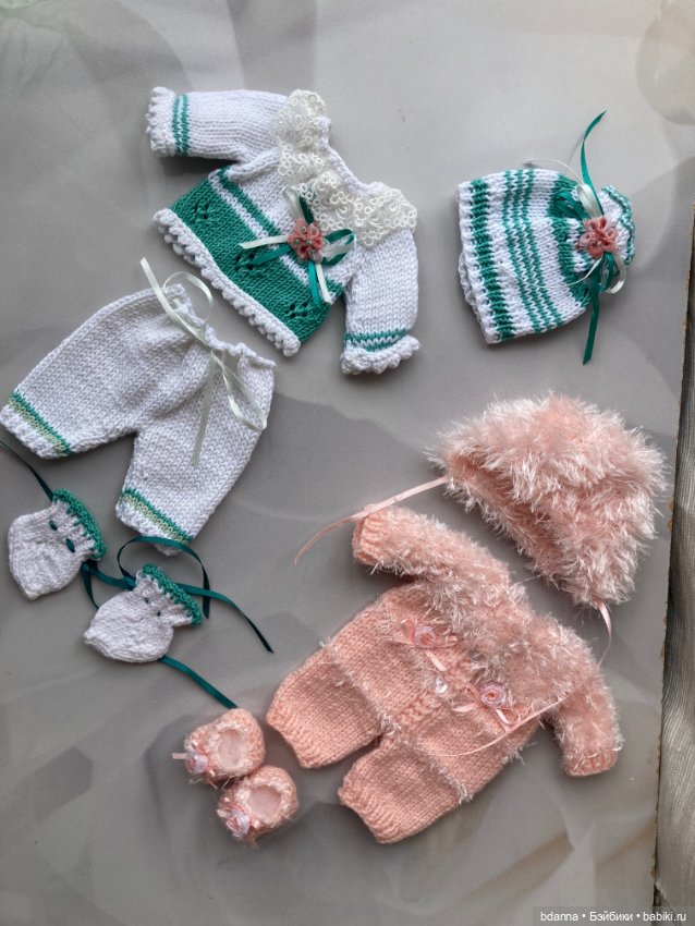 Вязанные комплекты для кукол