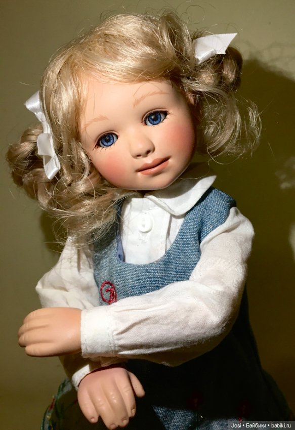 Patrizia от Gabriele Muller белокурая, синеглазая