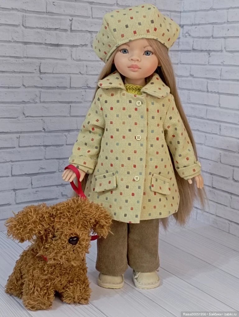 Комплект: пальто+берет брюки , кофточка вязаная и шарф для кукол Паола Рейна 32-34 см (фото 4)