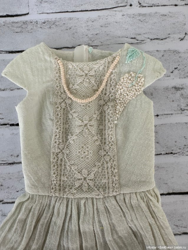 Платье на кукол от Н.Лосевой и аналогичных по размеру кукол