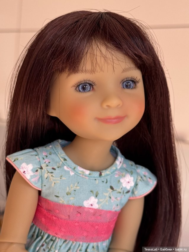 Продам Капучинку Руби Ред Capucine Ruby Red Fashion Friends, аутфит, коробка, сертификат (фото 3)