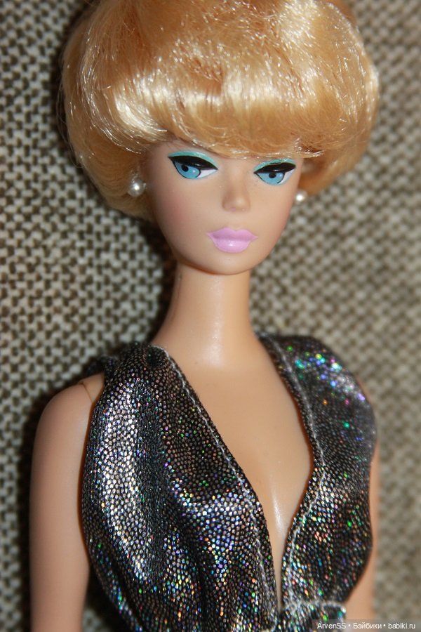 Барби 2008 Mattel Sparkling Pink Barbie Gift Set 50th Anniversary Reproduction (фото 6)