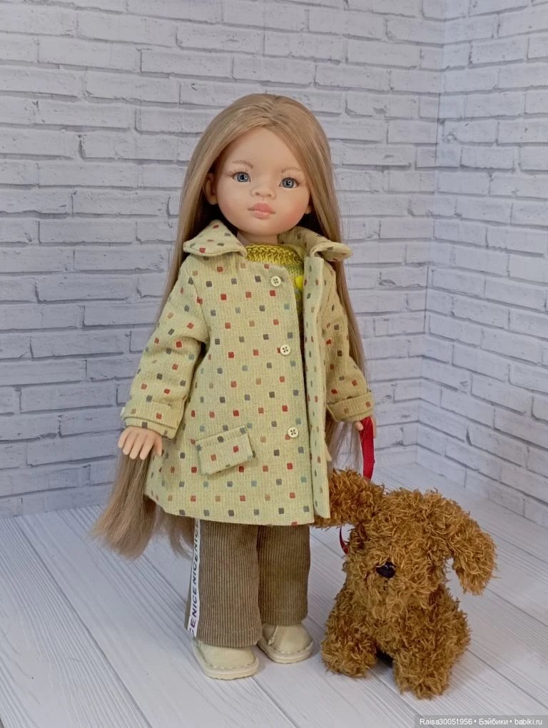 Комплект: пальто+берет брюки , кофточка вязаная и шарф для кукол Паола Рейна 32-34 см (фото 6)
