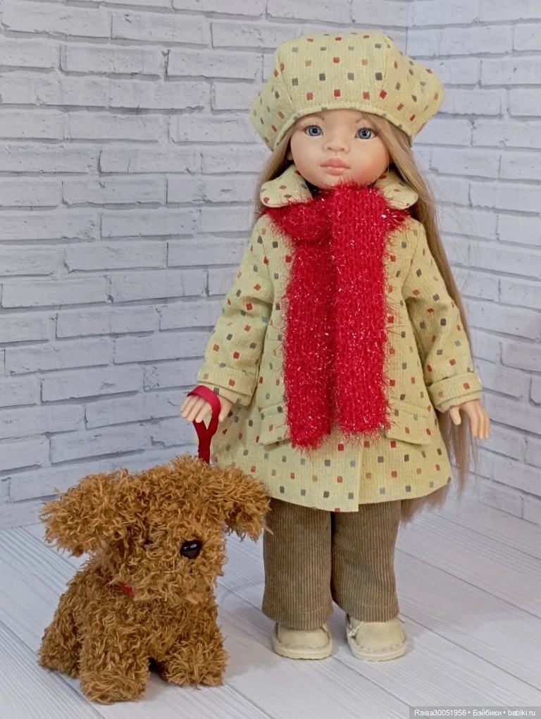 Комплект: пальто+берет брюки , кофточка вязаная и шарф для кукол Паола Рейна 32-34 см (фото 3)