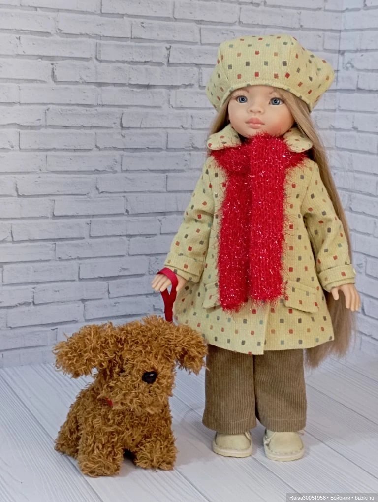 Комплект: пальто+берет брюки , кофточка вязаная и шарф для кукол Паола Рейна 32-34 см