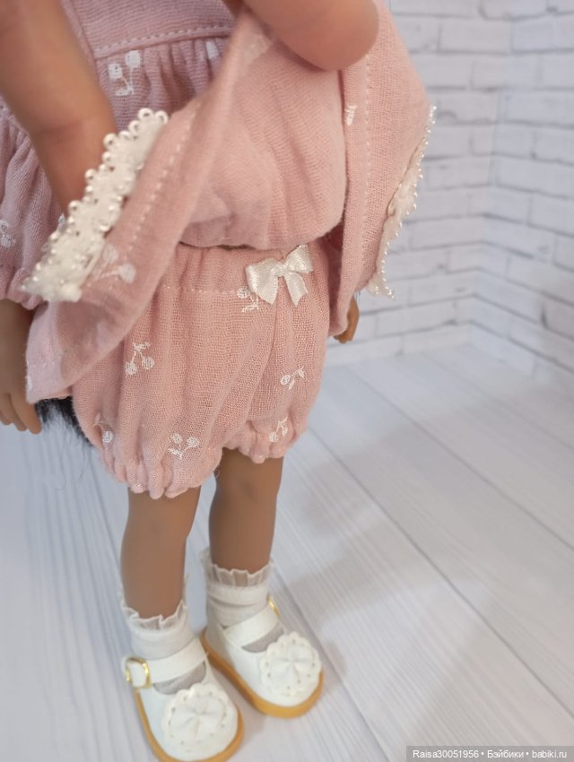 Туника , панталончики, косынка и носочки-гольфики для кукол Паола Рейна 32-34 см (фото 4)