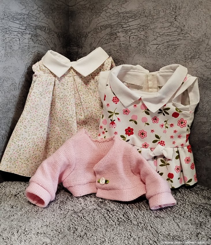 Лот фабричных платьев от Antonio Juan Munecas 38 см