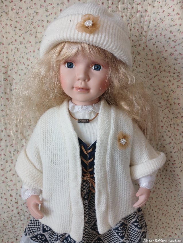 Кукла фарфоровая большая — Коллекционные куклы (фото 4)