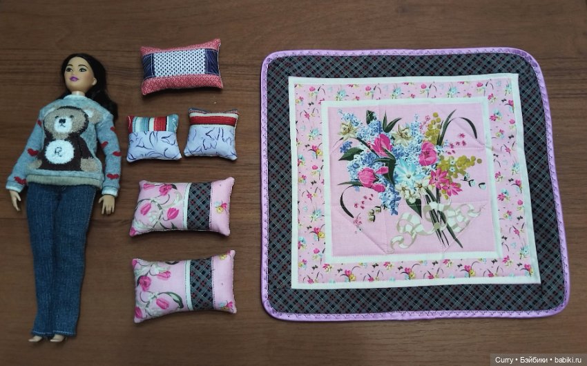 Комплект из одеяла и подушек для кукол (фото 6)