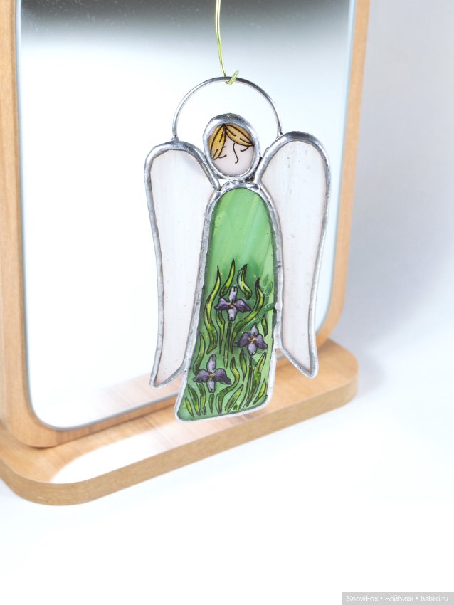 Витражный ангел "Ирисы" в технике Тиффани